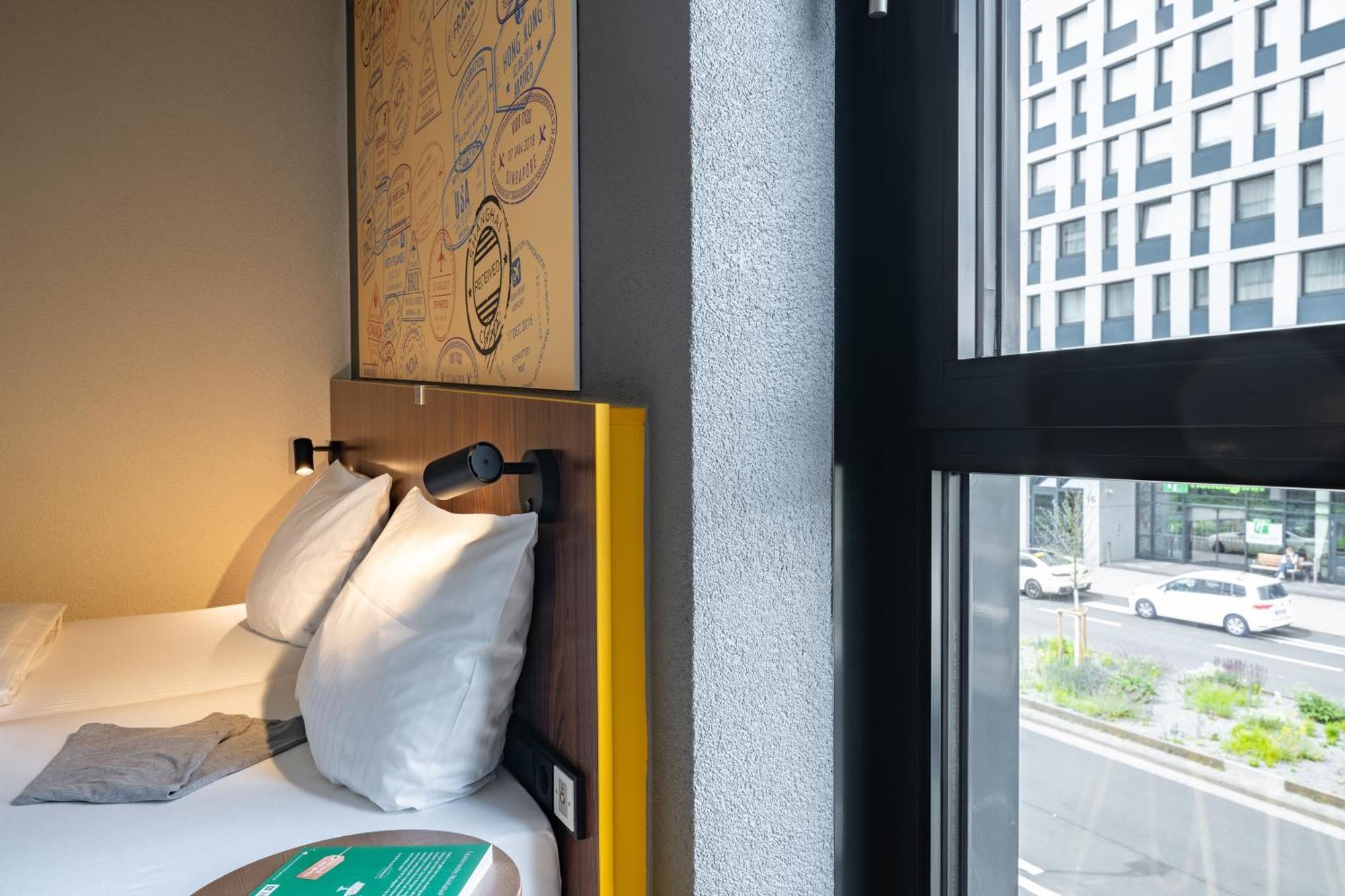 Bed 6-Bed Mixed Dormitory Room,1772920867:JPEG